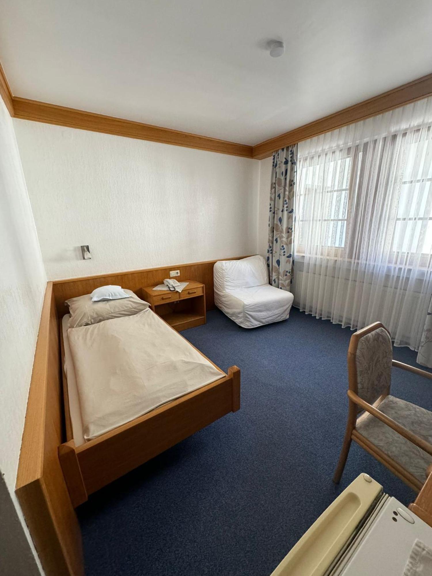 Hotel Guelser Weinstube Koblencja Zewnętrze zdjęcie
