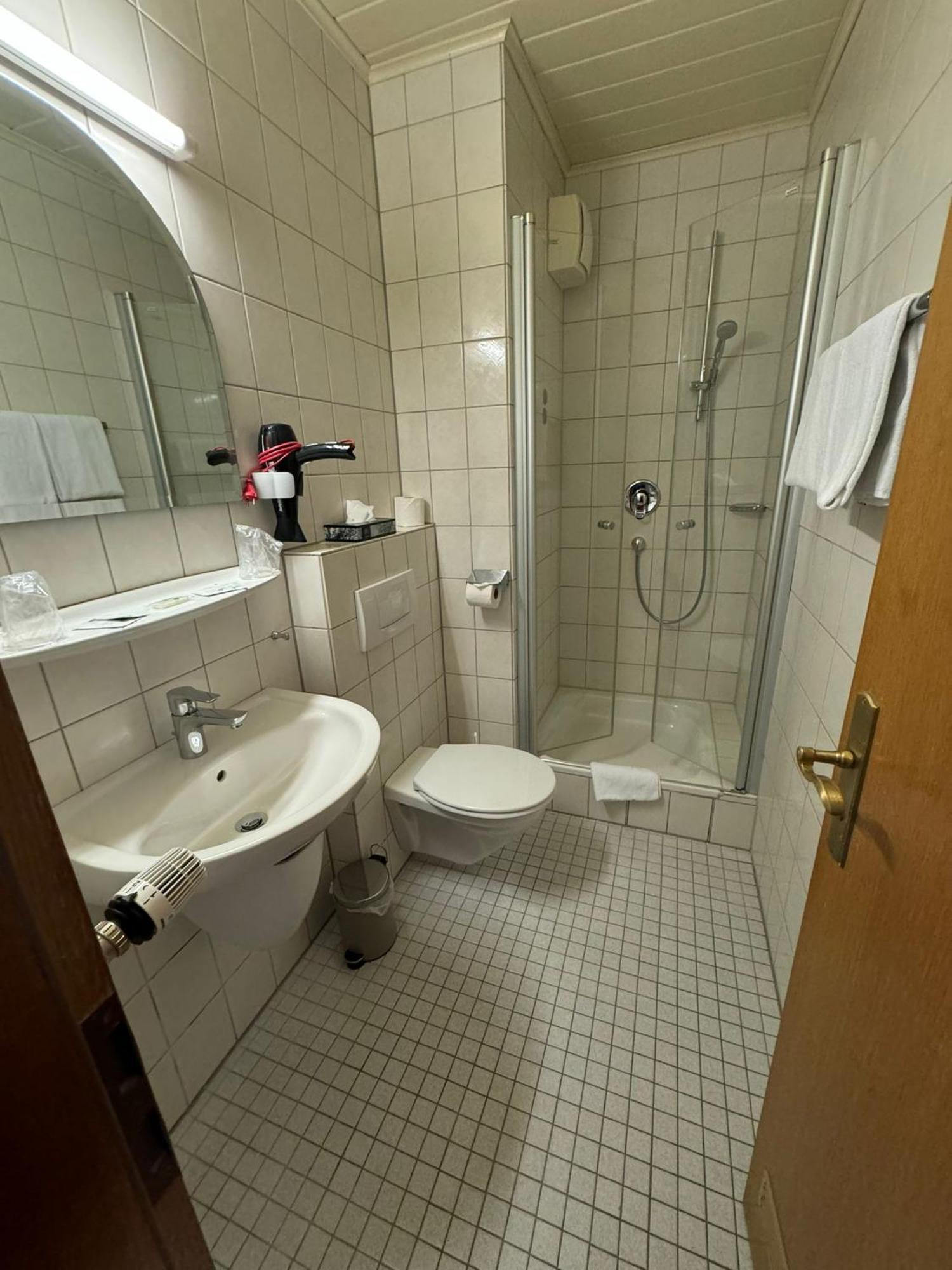 Hotel Guelser Weinstube Koblencja Zewnętrze zdjęcie