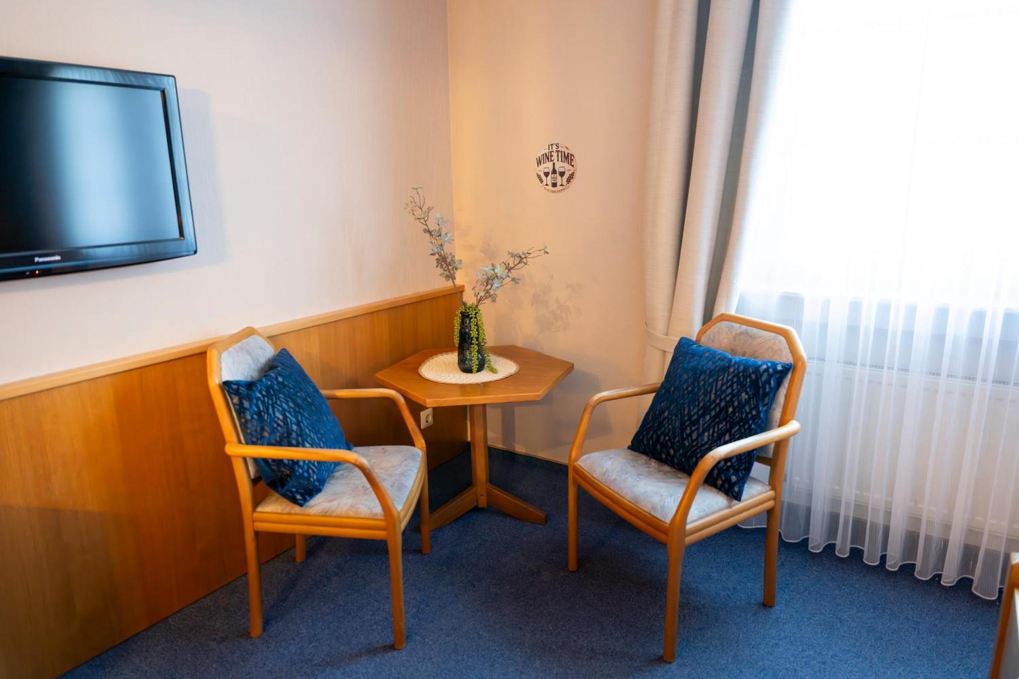 Hotel Guelser Weinstube Koblencja Zewnętrze zdjęcie