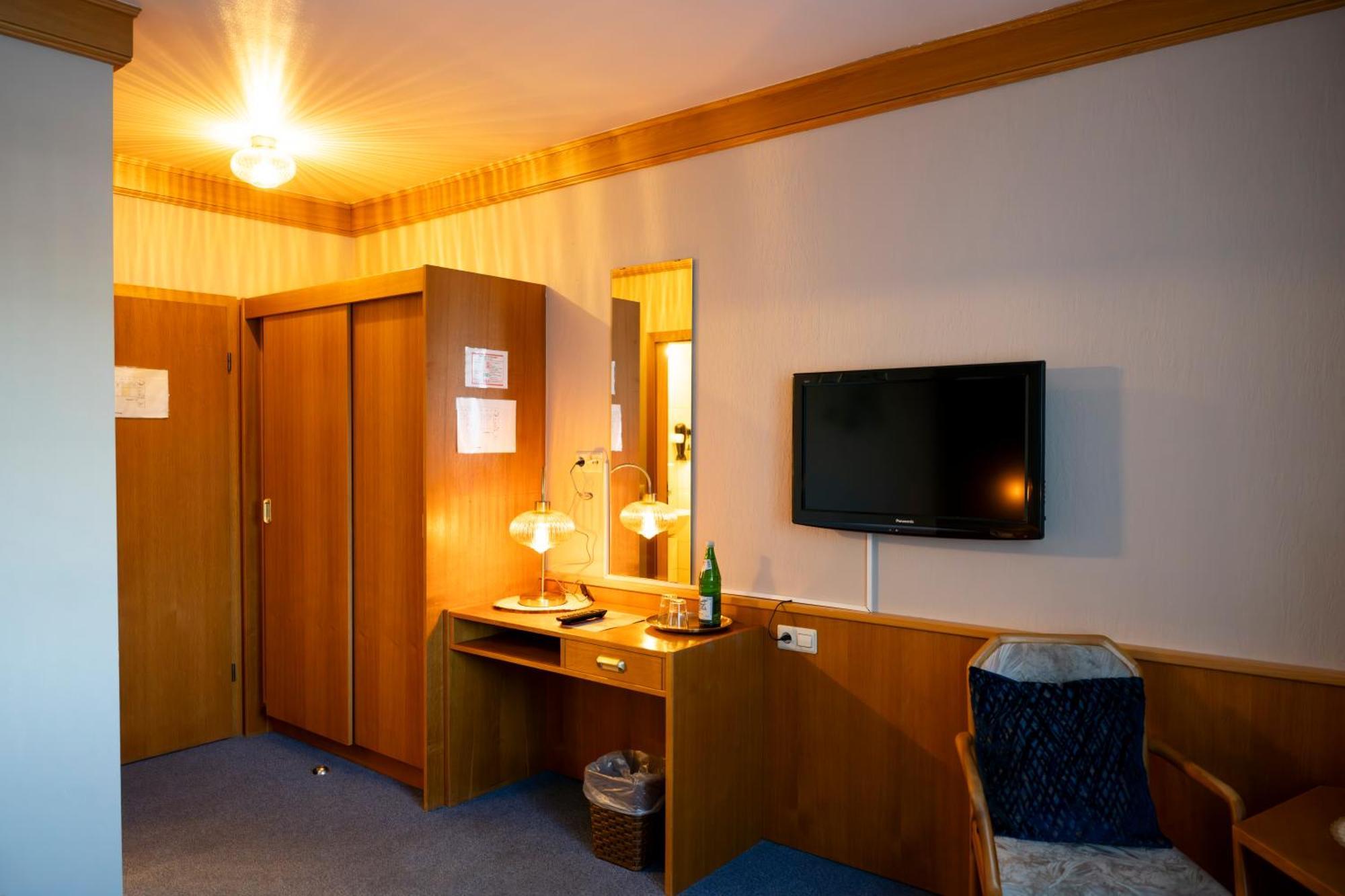 Hotel Guelser Weinstube Koblencja Zewnętrze zdjęcie