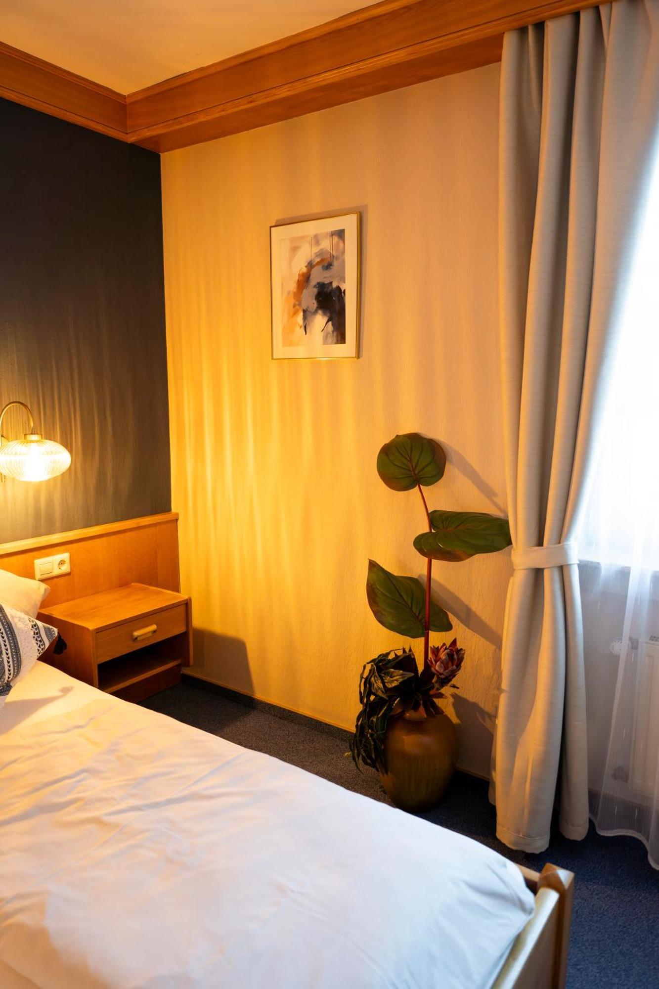 Hotel Guelser Weinstube Koblencja Zewnętrze zdjęcie
