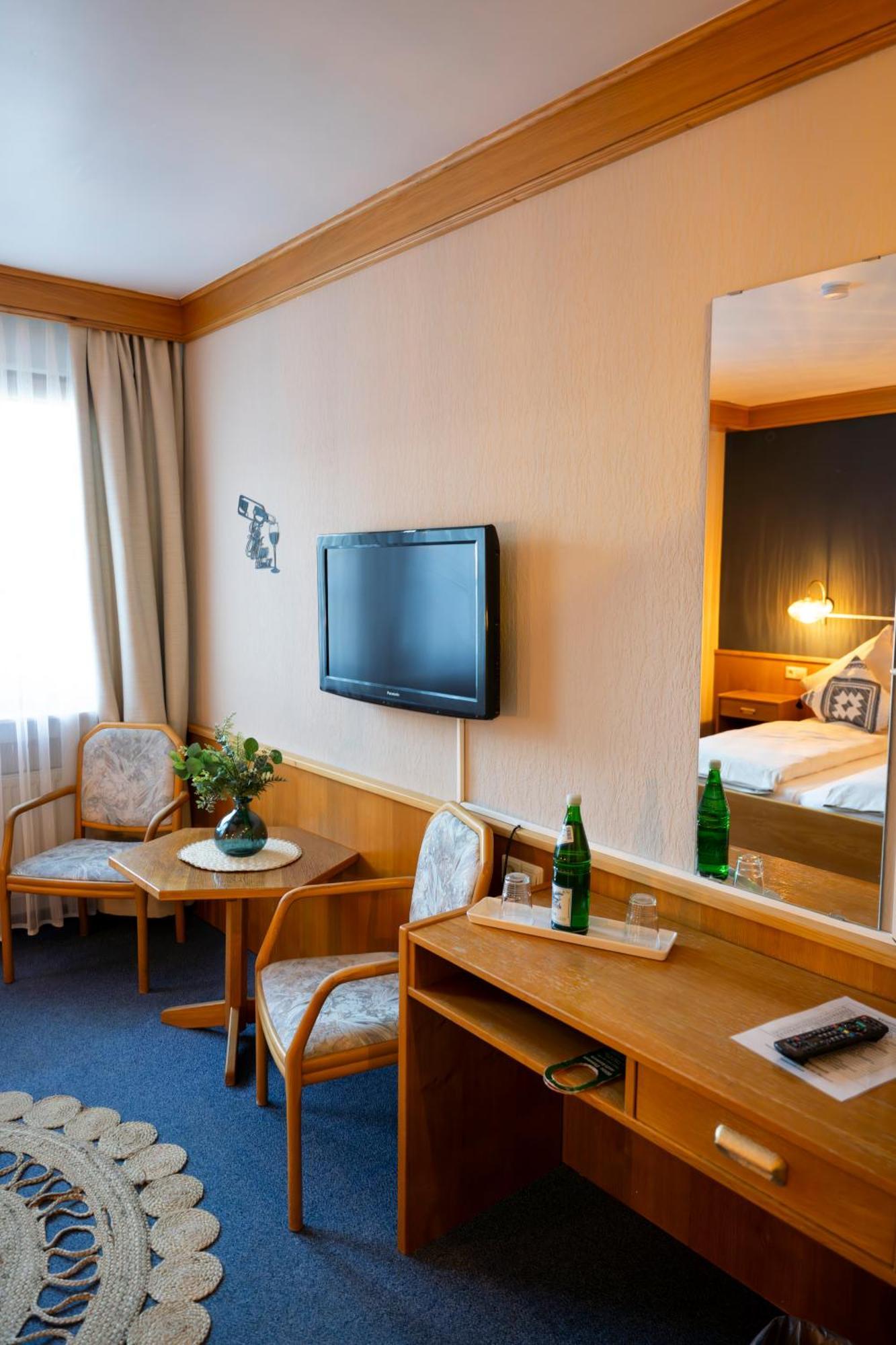 Hotel Guelser Weinstube Koblencja Zewnętrze zdjęcie