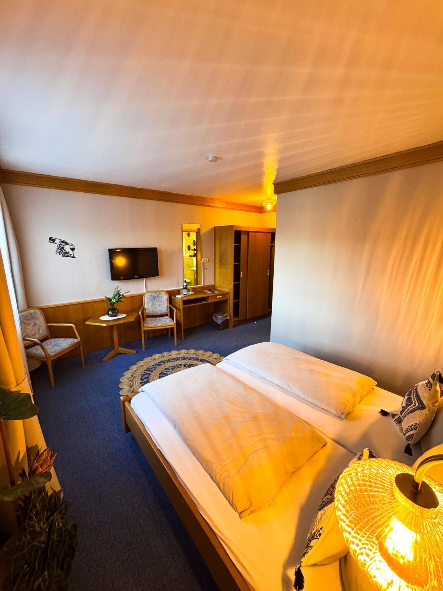Hotel Guelser Weinstube Koblencja Zewnętrze zdjęcie