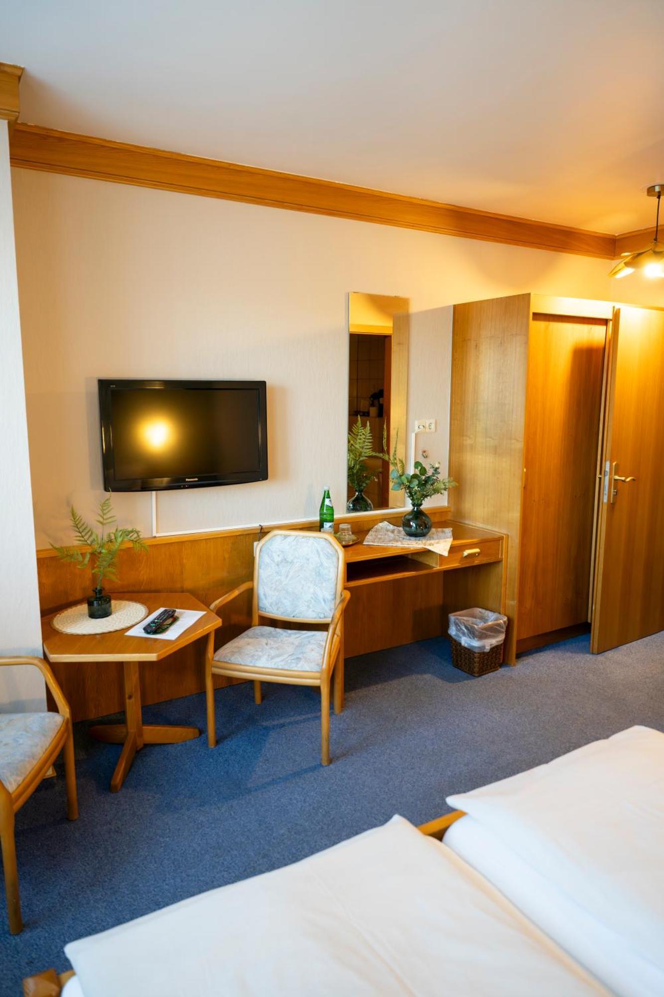 Hotel Guelser Weinstube Koblencja Zewnętrze zdjęcie