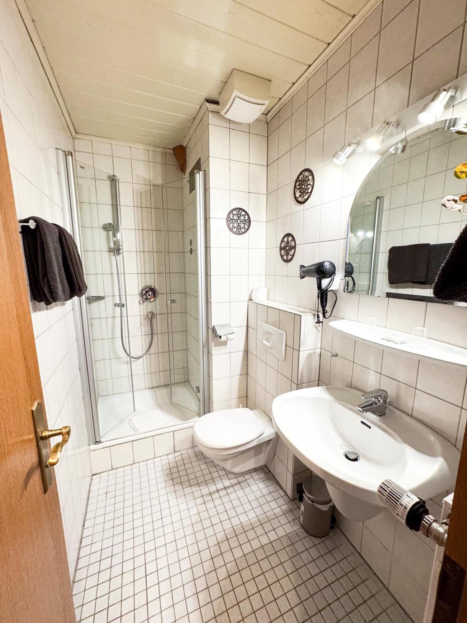 Hotel Guelser Weinstube Koblencja Zewnętrze zdjęcie